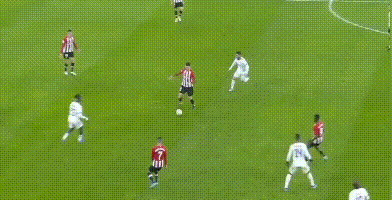 NBA选秀前三顺位最强之争：詹姆斯状元无悬念，探花乔丹秒杀全场！榜眼位置至今争论不休